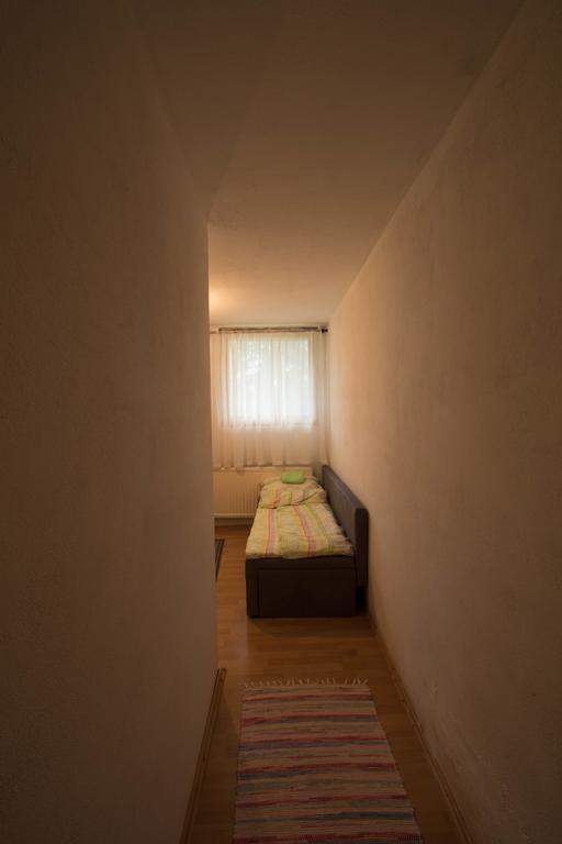 Apartments Ogorjelica Яхорина Экстерьер фото